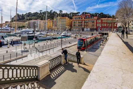 Appartamento A Proximite Du Port De *