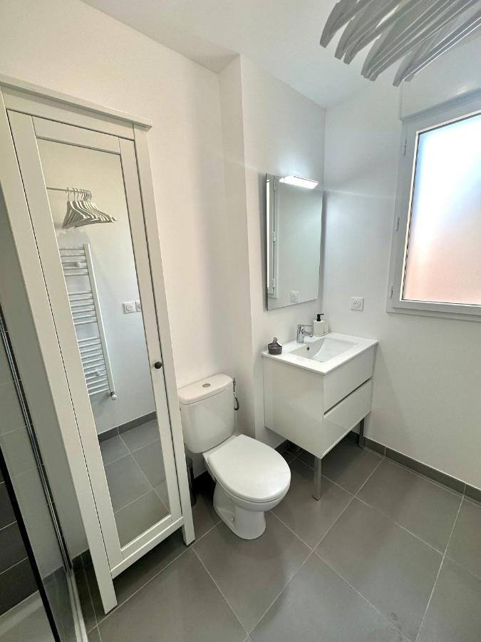 Appartement A Proximite Du Port De *
